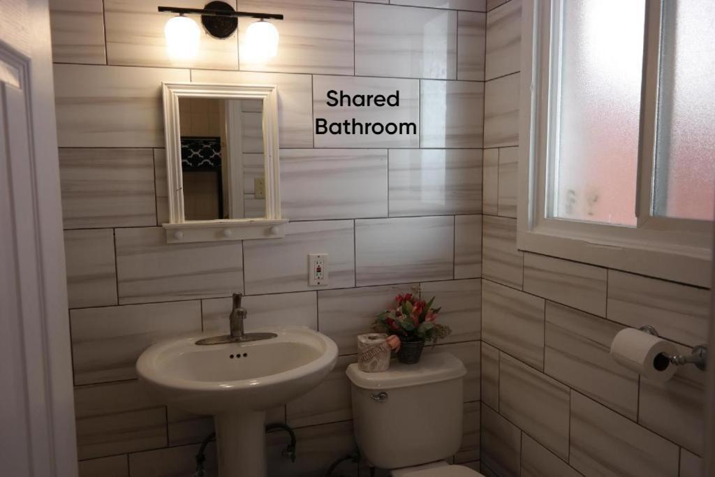 הונולולו The Beach Waikiki Boutique Hostel חדר תמונה