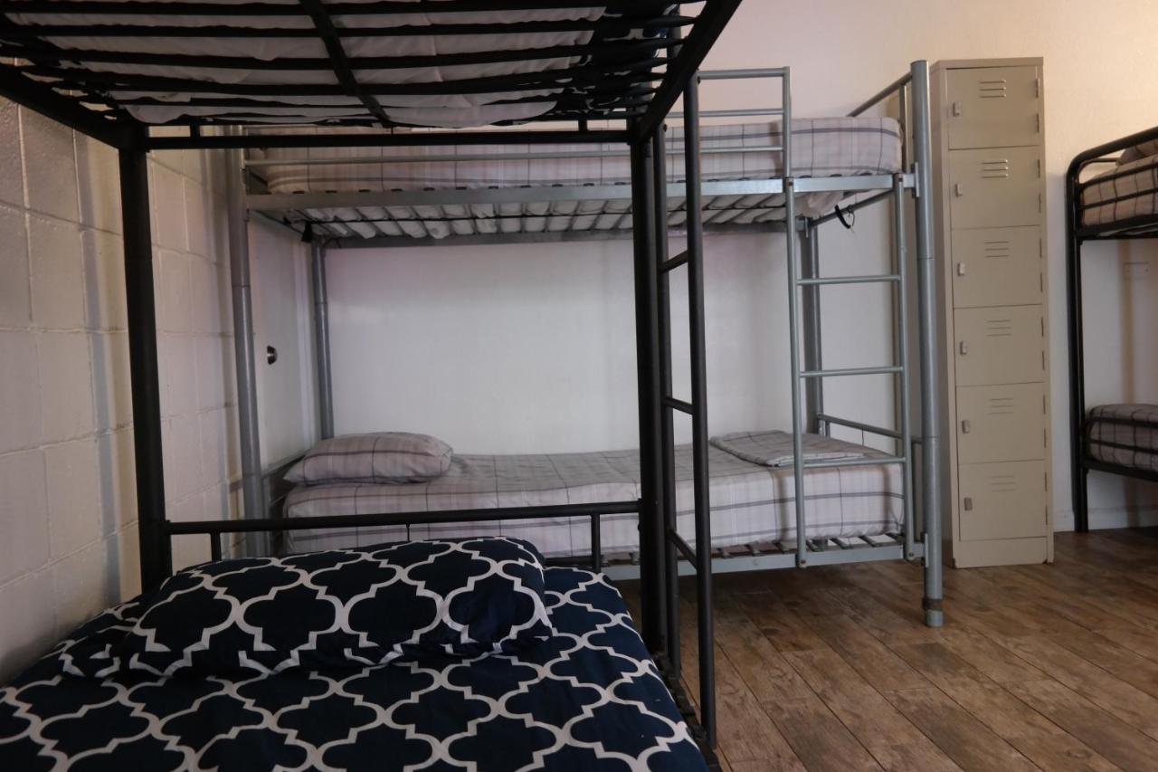 הונולולו The Beach Waikiki Boutique Hostel מראה חיצוני תמונה
