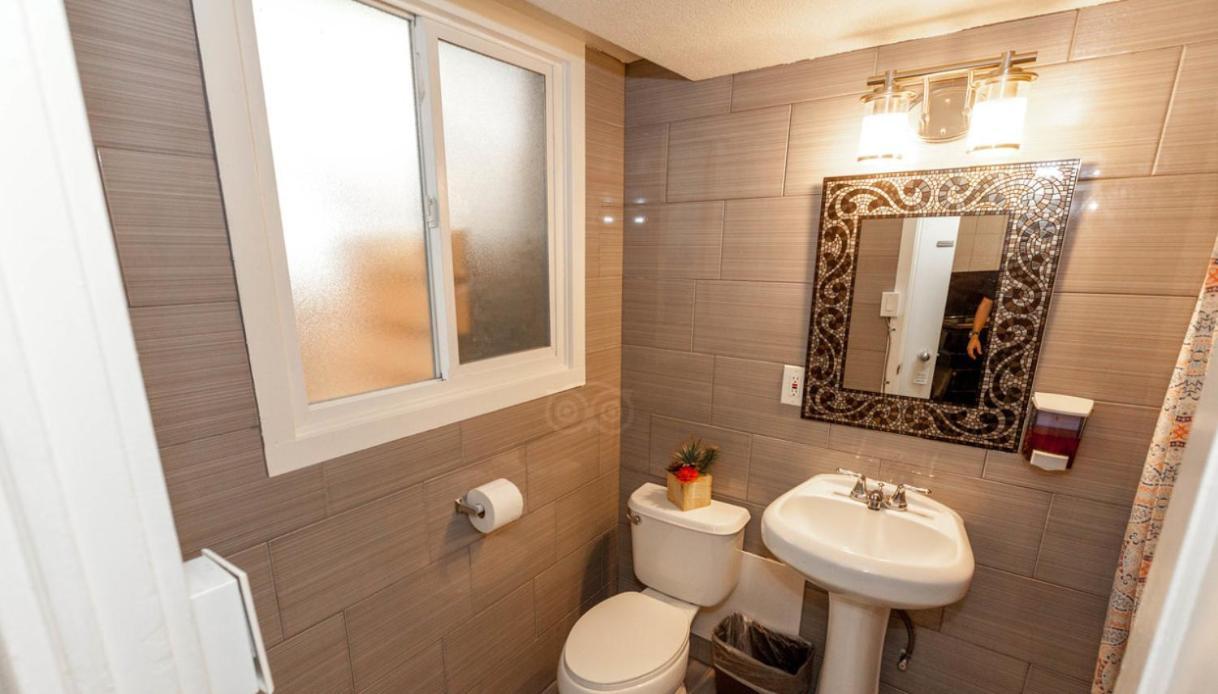 הונולולו The Beach Waikiki Boutique Hostel מראה חיצוני תמונה